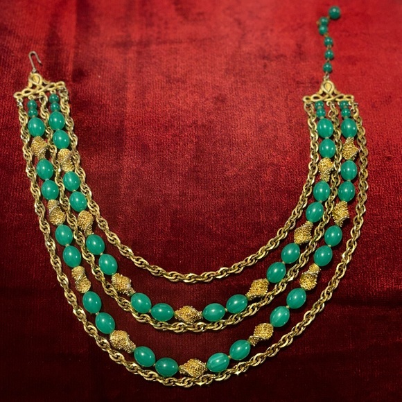 Crown Trifari- gold&green statement necklace-TRUE VINTAGE PIECE - Picture 1 of 7